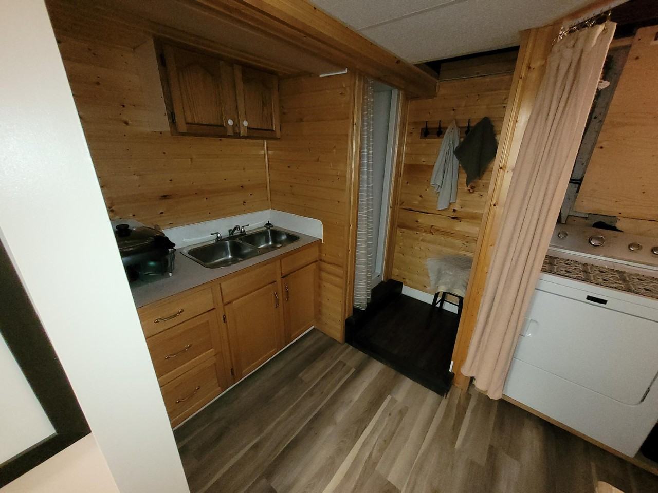 251 Doverview Crescent Southeast #301 - Photo 6 of 8