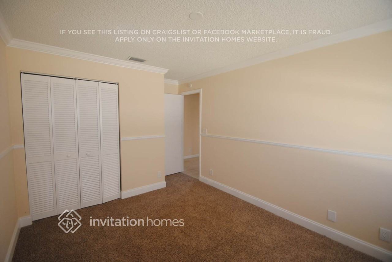 4475 Nw 99th Ave - Photo 3 of 6