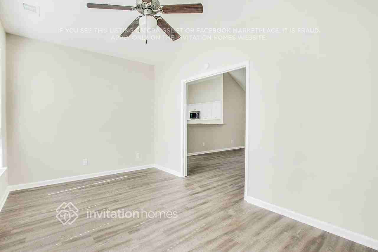 7289 Basalt Dr - Photo 7 of 15