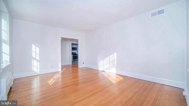 711 North Broom Street - Photo 4 of 12