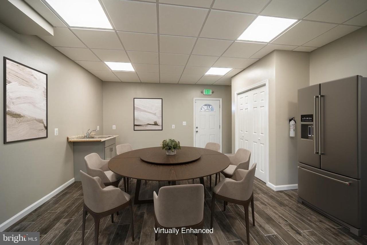 5102 CURTIS AVENUE AVE - Photo 6 of 27