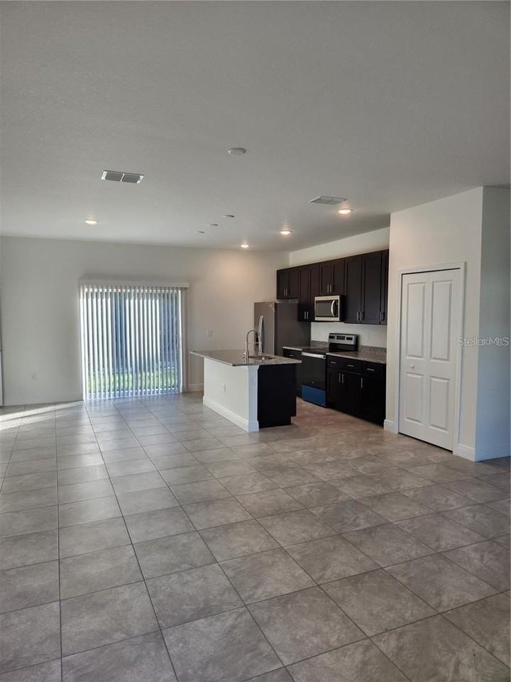 3650 Sw 128th Pl - Photo 2 of 17