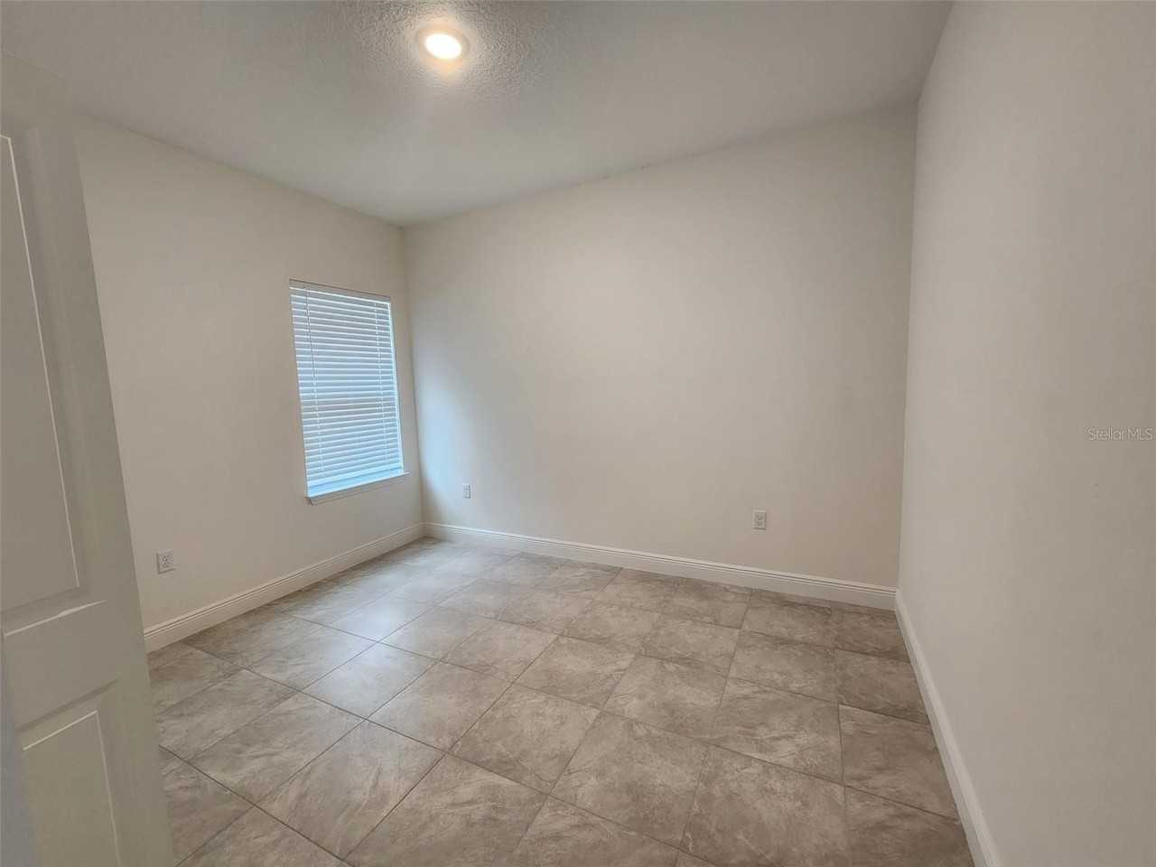 3650 Sw 128th Pl - Photo 7 of 17