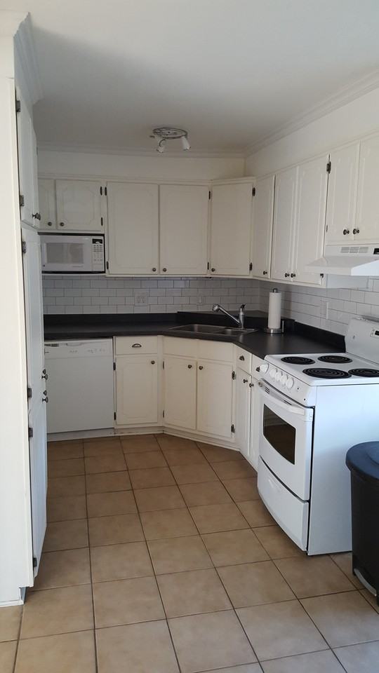 760 Strand Street - Photo 2 of 13