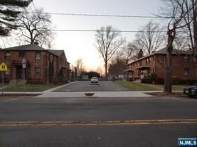 478 Broad Ave - Photo 1 of 1