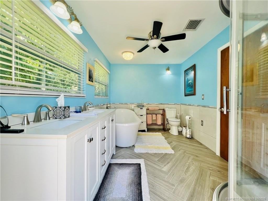 632 W Weatherbee Rd #1 - Photo 3 of 35