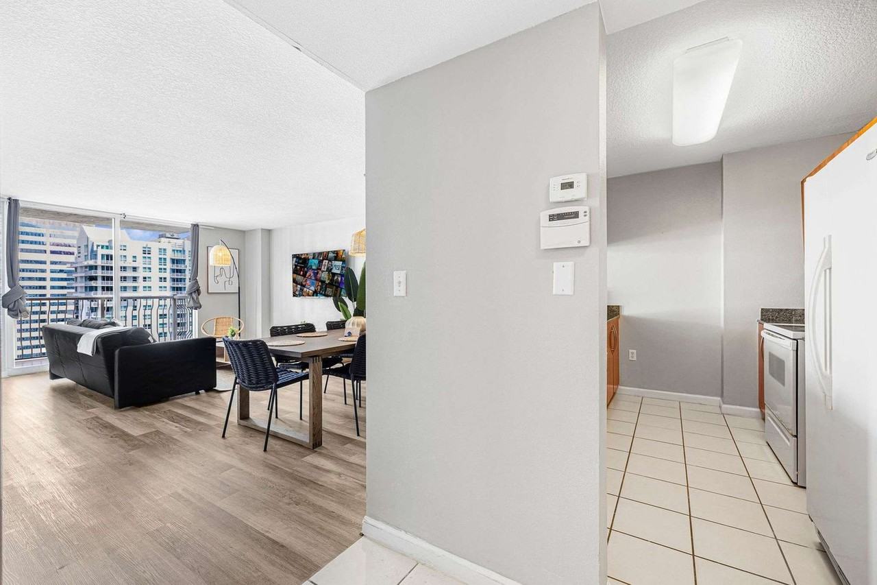 1 Southeast 12th Street - Photo 2 of 91