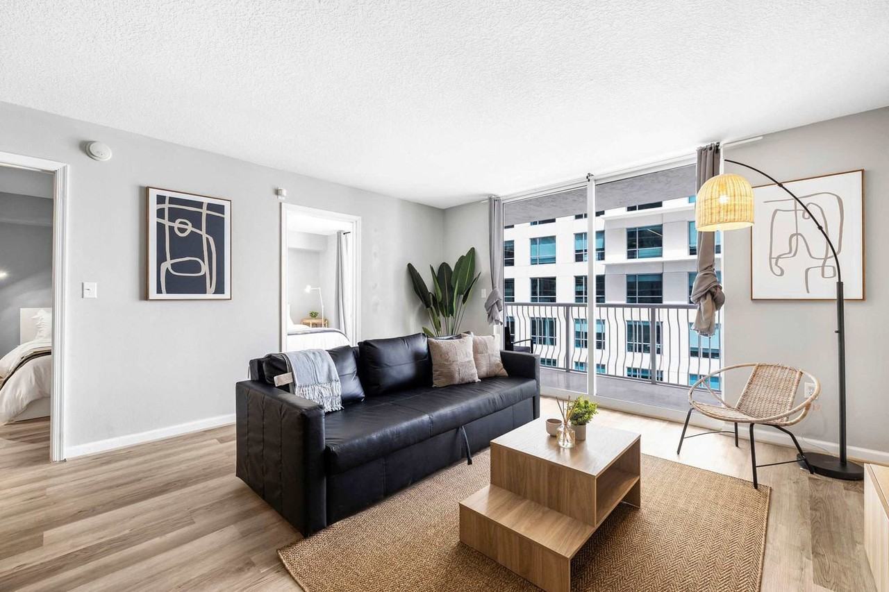 1 Southeast 12th Street - Photo 6 of 91