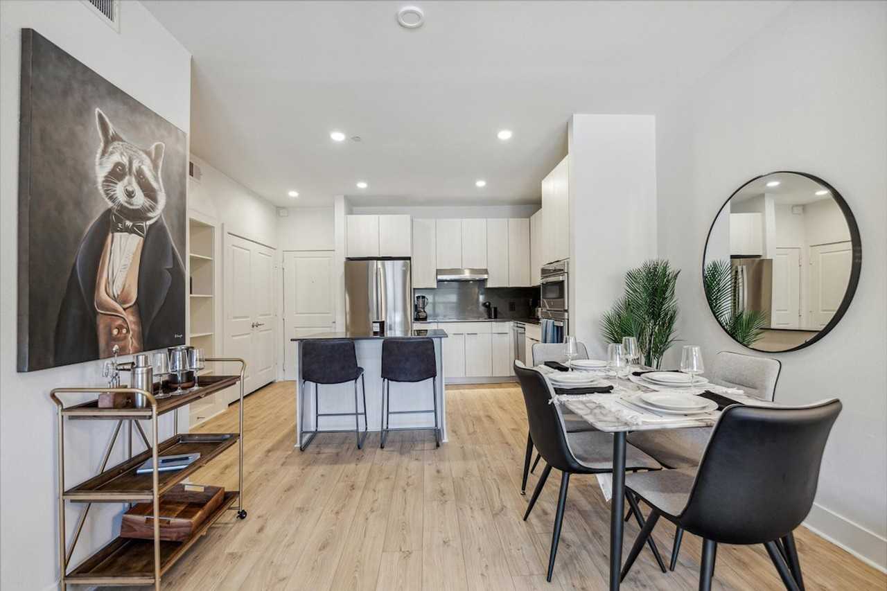 2137 Pelham Dr #1028902P - Photo 2 of 25