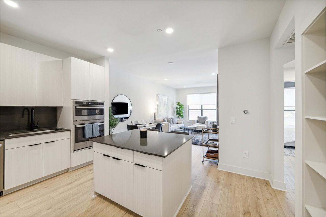 2137 Pelham Dr #1028902P - Photo 4 of 25