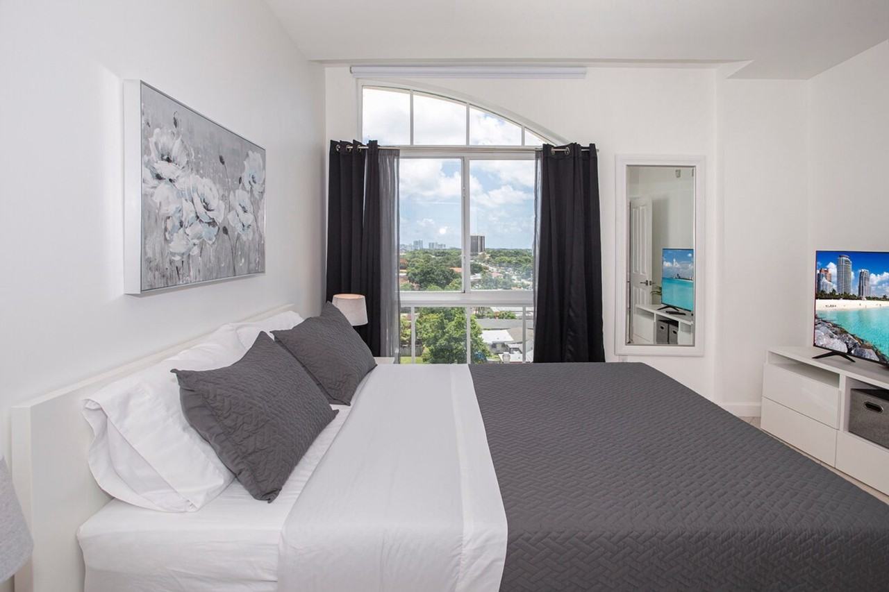 2280 Southwest 32nd Avenue - Photo 6 of 116