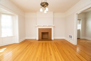 featured image of 117 Nw Trinity Pl