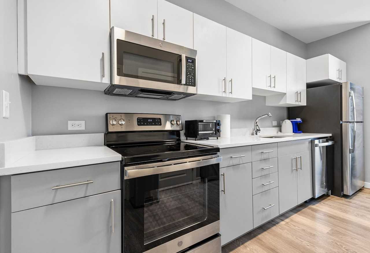 95 Broadway #1240343P - Photo 7 of 20