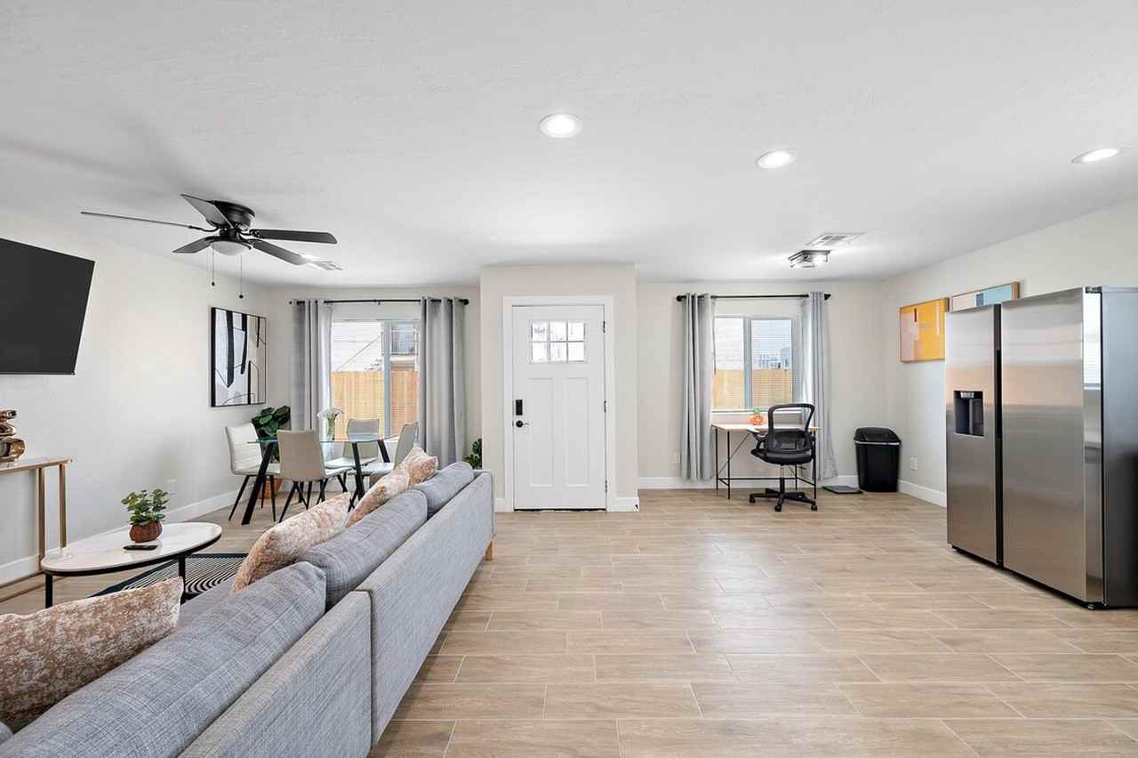 1732 E Elwood St #1244308P - Photo 4 of 21