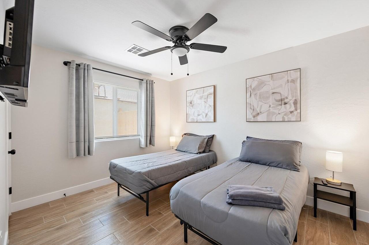 1732 E Elwood St #1244308P - Photo 7 of 21