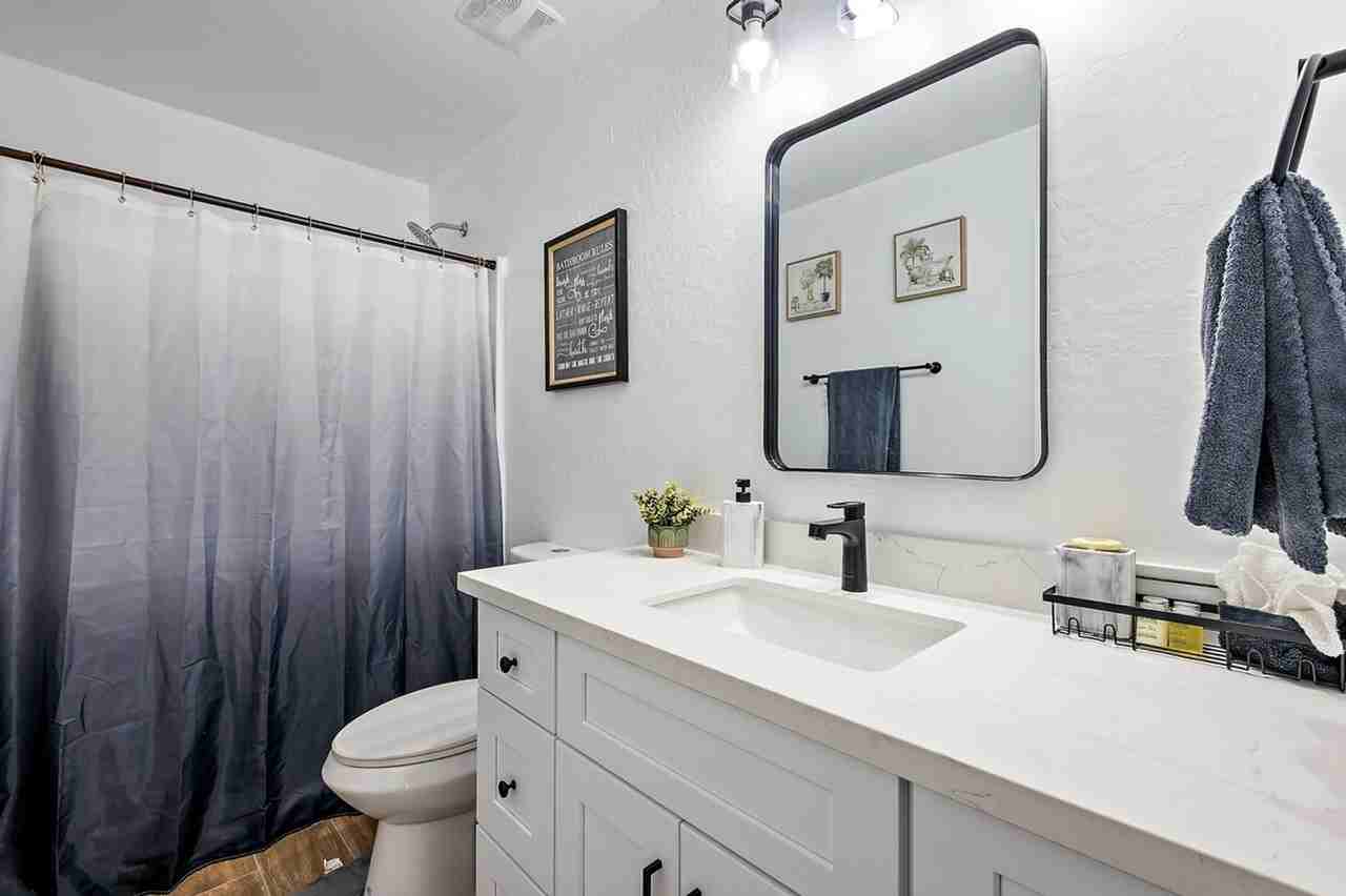 1732 E Elwood St #1244308P - Photo 4 of 21