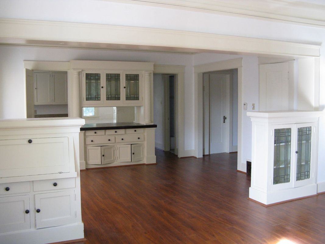 303 W 4th St - Photo 2 of 12