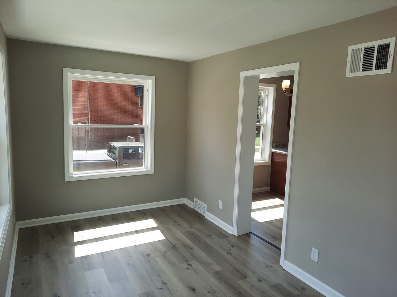 2115 Main St #2115MAIN - Photo 6 of 31