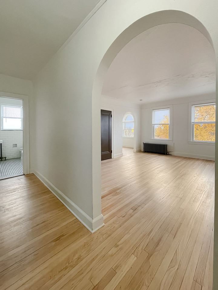 Glynn Court Apartments - Photo 2 of 50