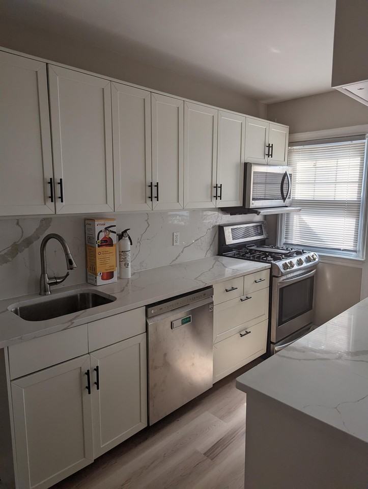 702 S Scott St #1 - Photo 2 of 13