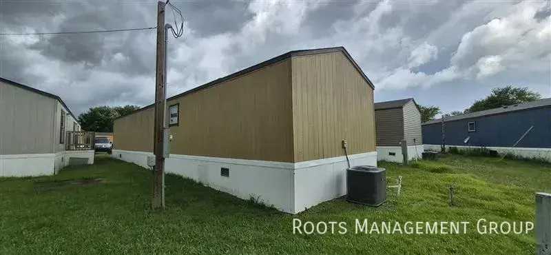 46 Riviera Courts Dr #46 - Photo 2 of 11