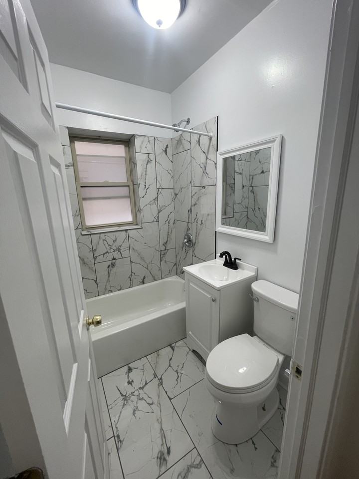 W Devon Ave & N Magnolia Ave - Photo 6 of 13