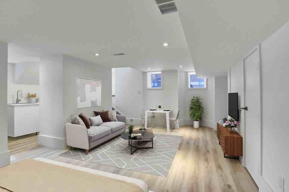 186 Humewood Drive - Photo 2 of 6