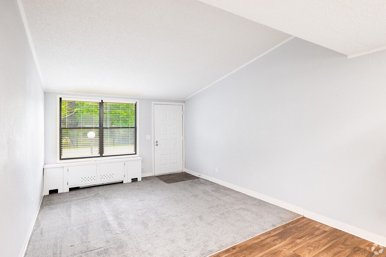 The Cottages @ Stillwater - Photo 4 of 18