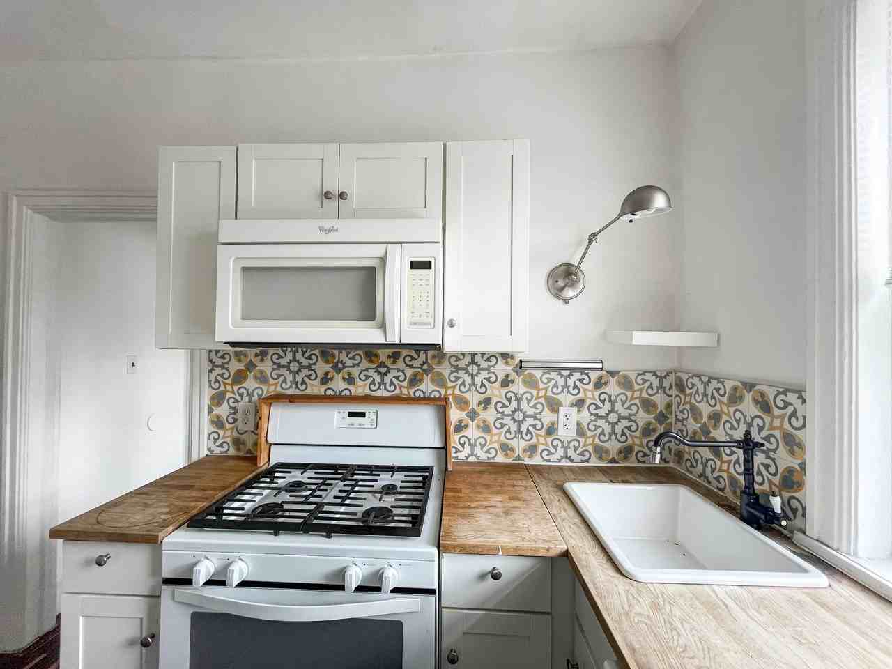 The Henley Detroit - Photo 2 of 4