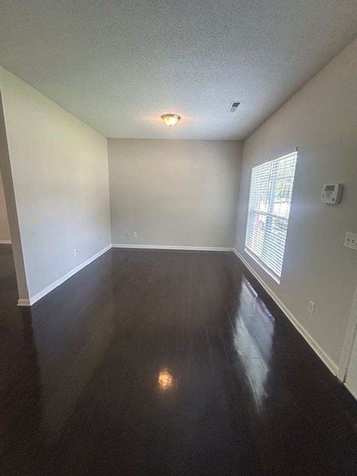 4293 Kelso Dr - Photo 4 of 25