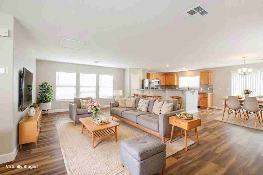5008 Diamond Ranch Ave - Photo 4 of 20