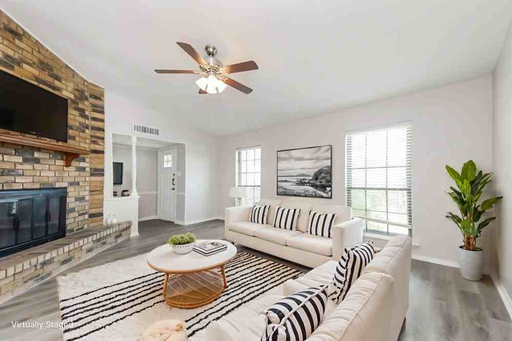 8806 Linda Vista Dr - Photo 4 of 19