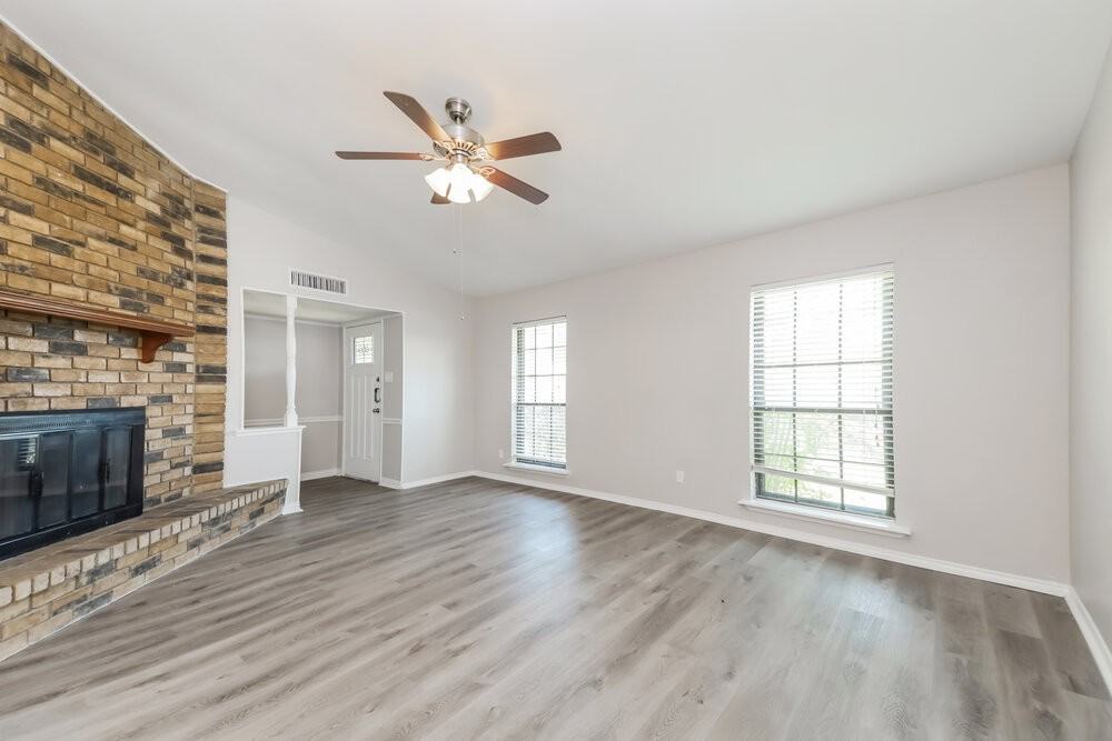 8806 Linda Vista Dr - Photo 5 of 19