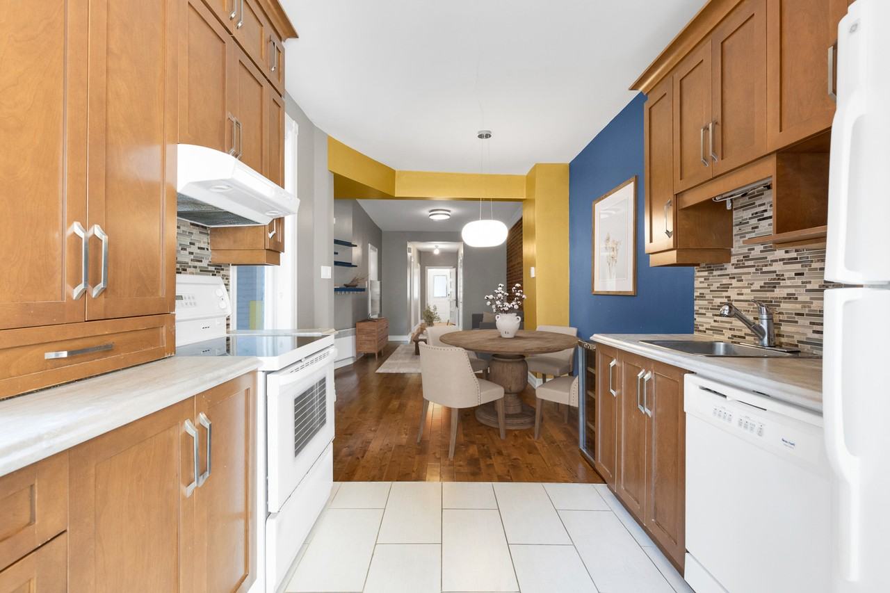 4562 Rue de Mentana - Photo 2 of 10