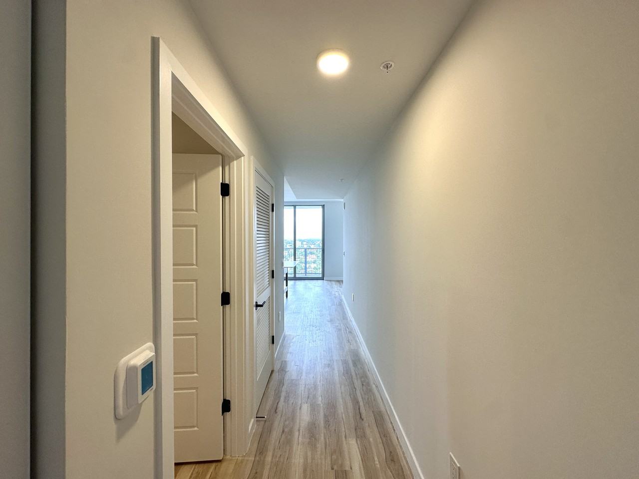 525 Southwest 4th Avenue #S1 - Photo 4 of 13