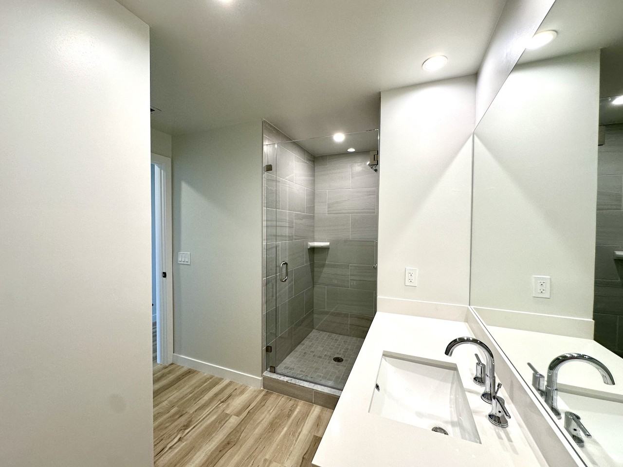 525 Southwest 4th Avenue #S1 - Photo 6 of 13