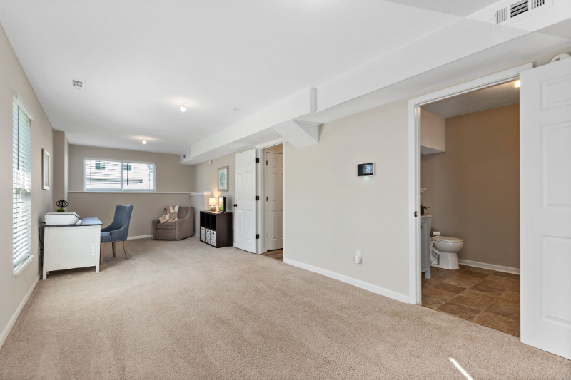 724 E 125th St - Photo 3 of 20