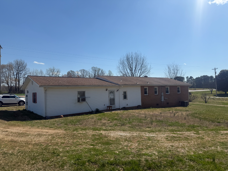 2630 Amity Hill Rd - Photo 3 of 15