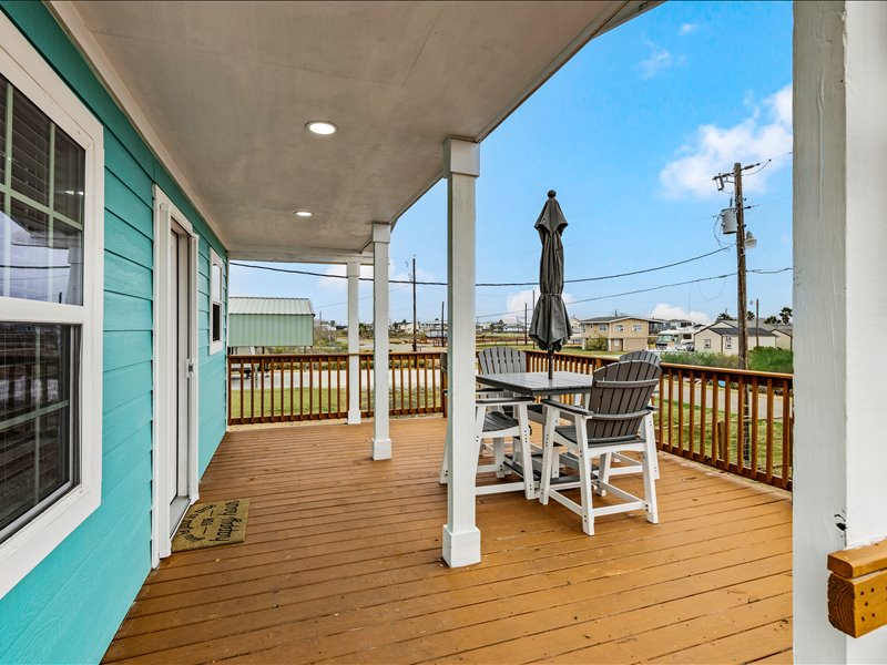 252 Flamingo St - Photo 4 of 19