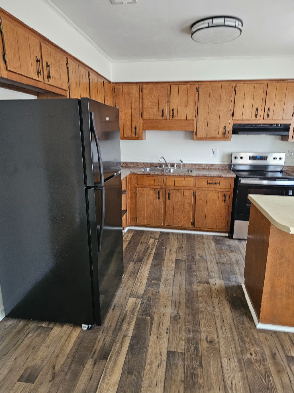 2562 Spirit Creek Rd - Photo 2 of 17