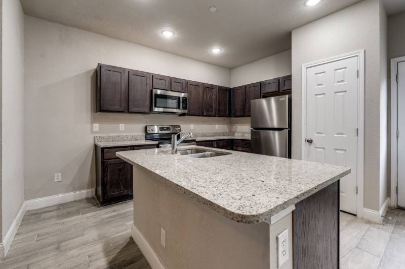 7813 Savannah Brks - Photo 5 of 20