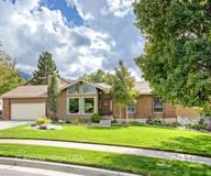 9722 S Buttonwood Cir - Photo 1 of 1