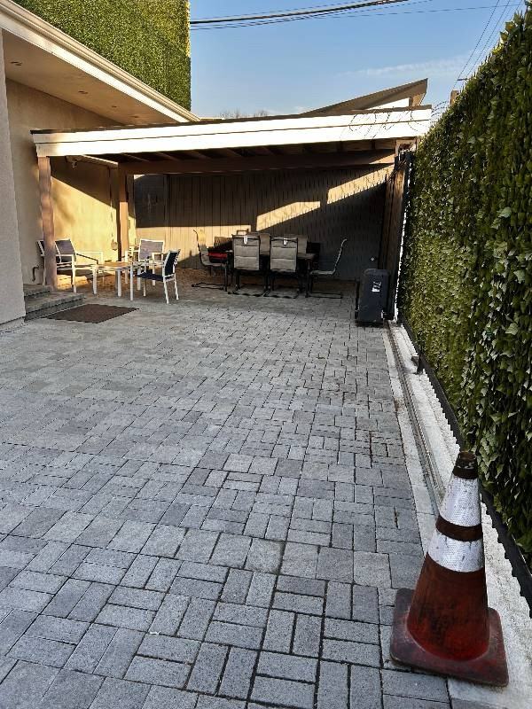 712 N Fuller Ave - Photo 3 of 10