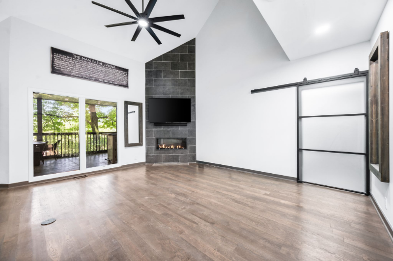 700 Harpeth Trace Dr - Photo 2 of 20