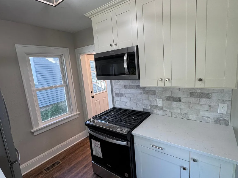 1989 Randolph Ave - Photo 5 of 20