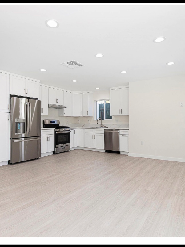 6638 Lindley Ave - Photo 3 of 20