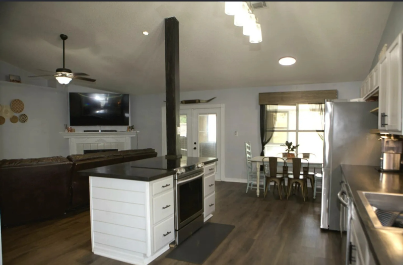 4770 Coronado Cir - Photo 3 of 19