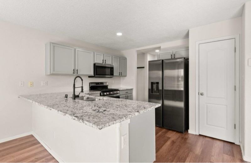 716 Palo Duro Dr Ne - Photo 3 of 11