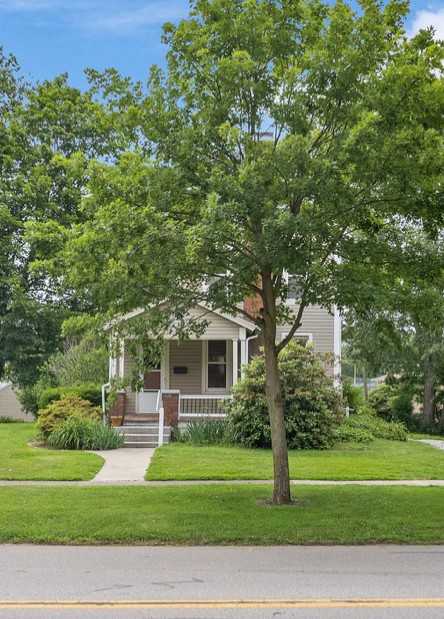 436 N Portage St - Photo 2 of 11