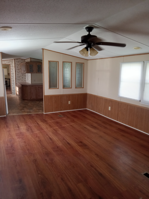100 Windsong Ln - Photo 2 of 10